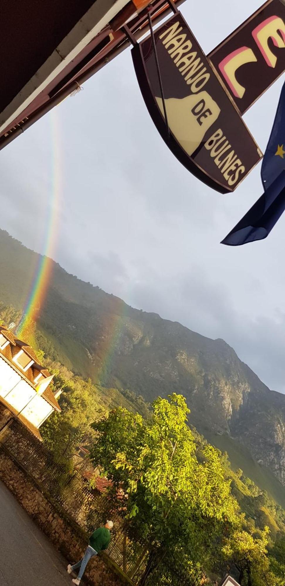 Hotel Naranjo De Bulnes 아레나스데카브랄레스 외부 사진