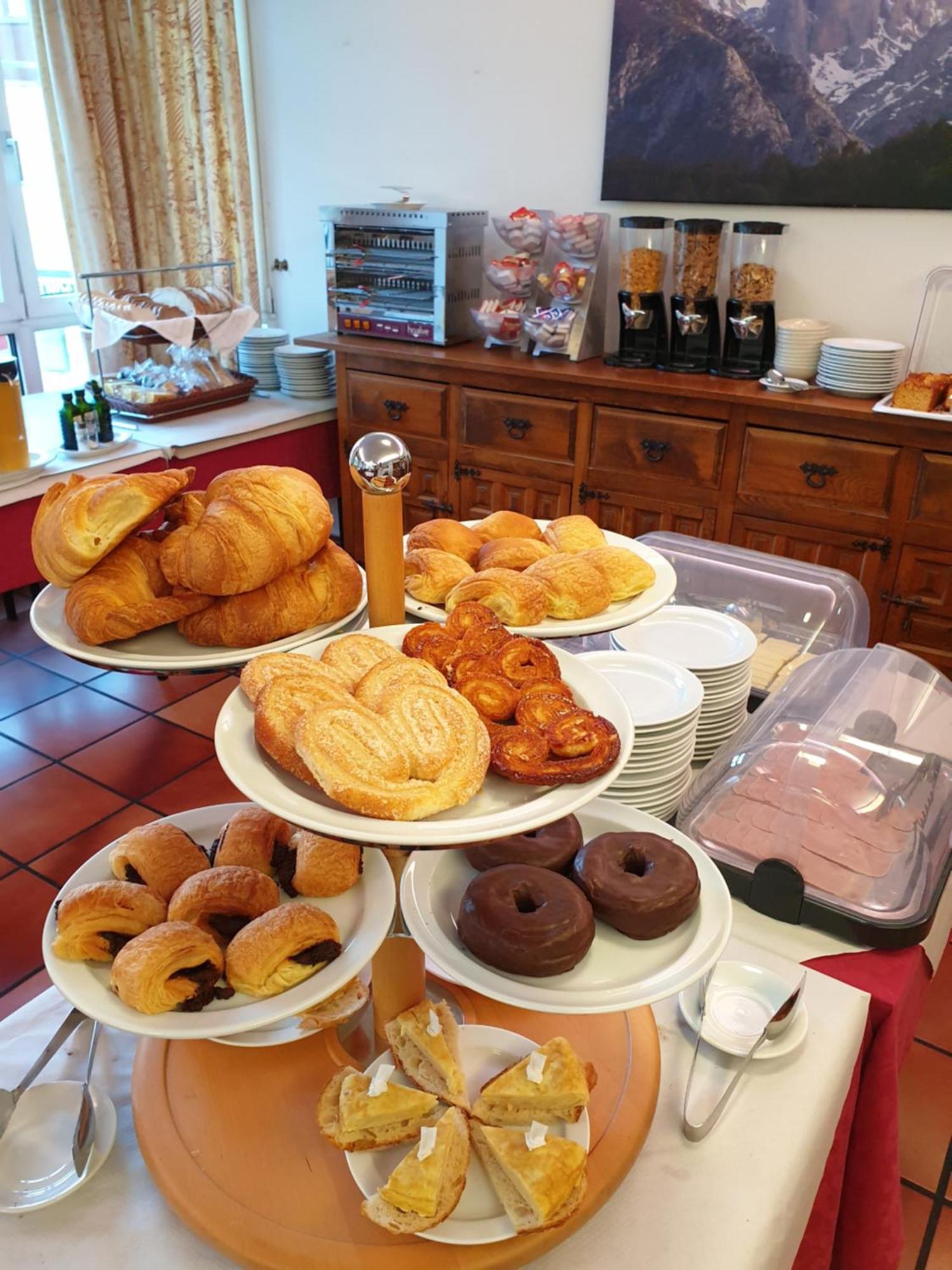Hotel Naranjo De Bulnes 아레나스데카브랄레스 외부 사진